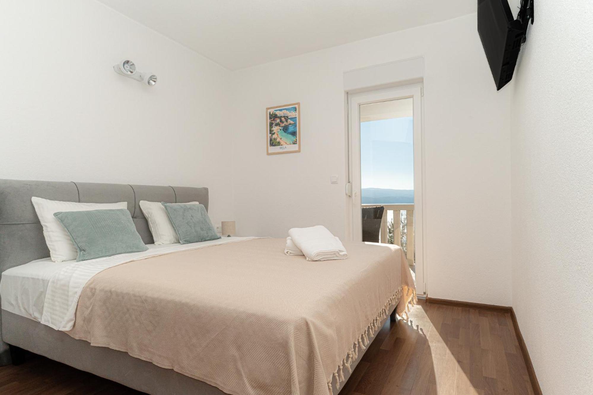 Sunny Hill Apartments With Rooftop Pool Čelina Exterior foto