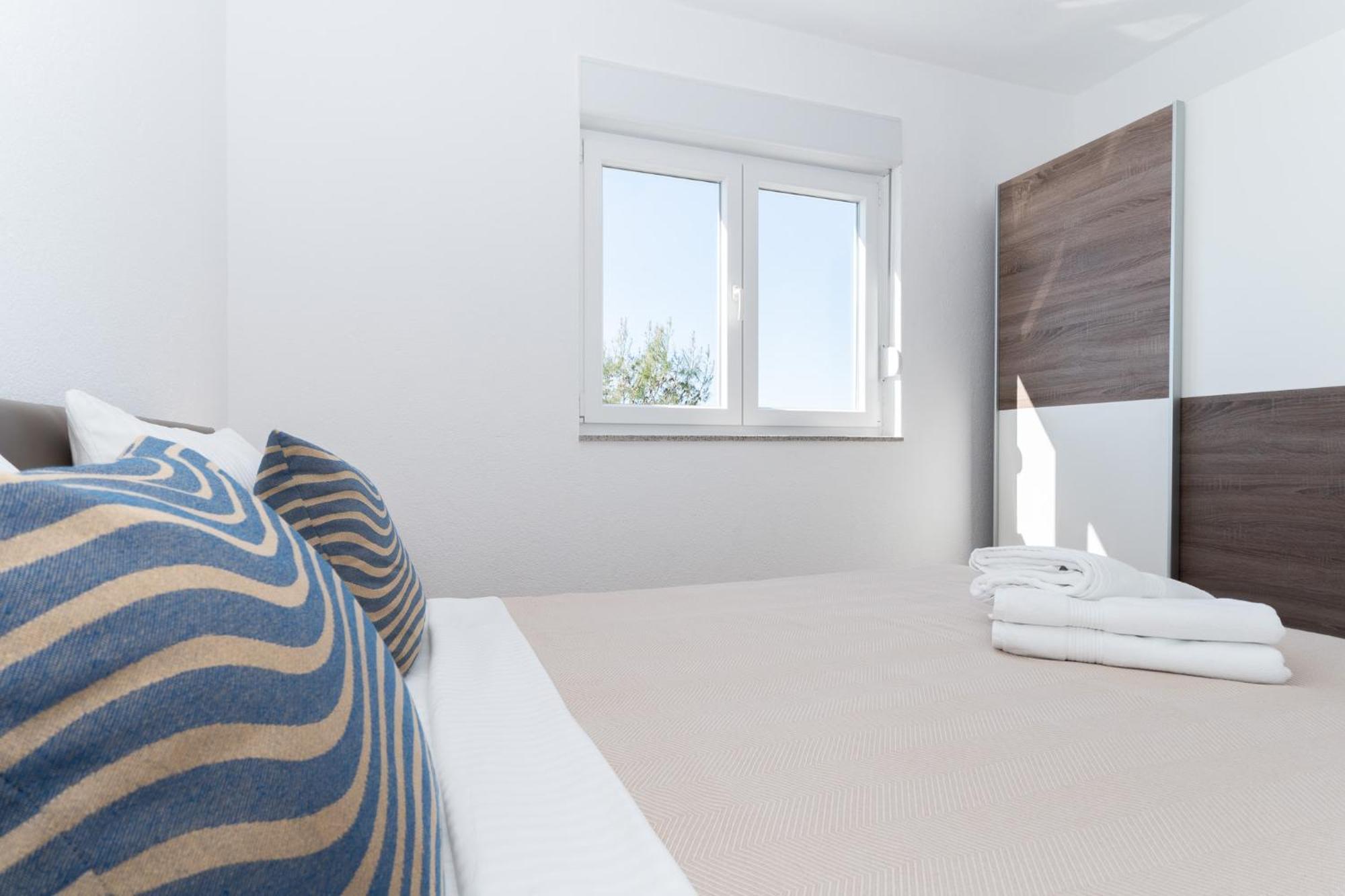 Sunny Hill Apartments With Rooftop Pool Čelina Exterior foto